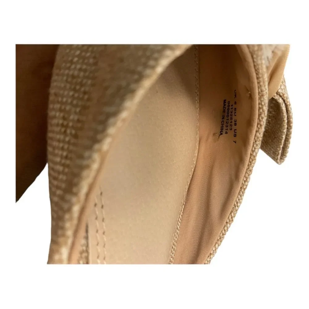 Asos Design  Women’s Beige Tan Slip On ,Toe Flat .Shoes size 7. - Picture 9 of 13